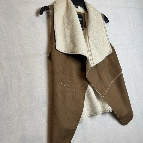 Me Jane Faux Leather Vest Fur Lined Size XS - Picture 2 of 7